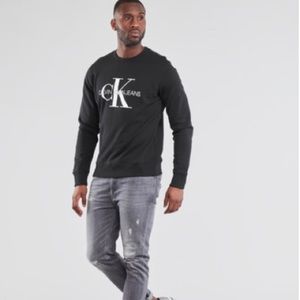 🚨🚨Host Pick🚨🚨Calvin Klein NWT Sweatshirt Large